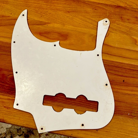 Fender Standard Jazz Bass Pickguard 10 Hole White - Picture 2 of 2